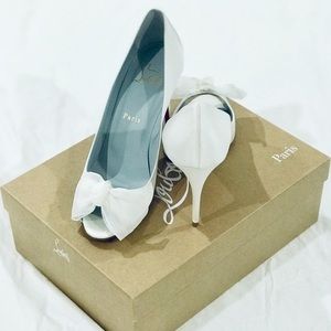 Christian Louboutin New Moon Bow Pumps